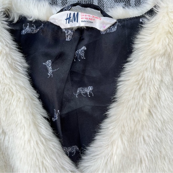 H&M Faux Fur Snap Front Vest - Ivory/Cream - 10/11Y - Picture 3 of 12
